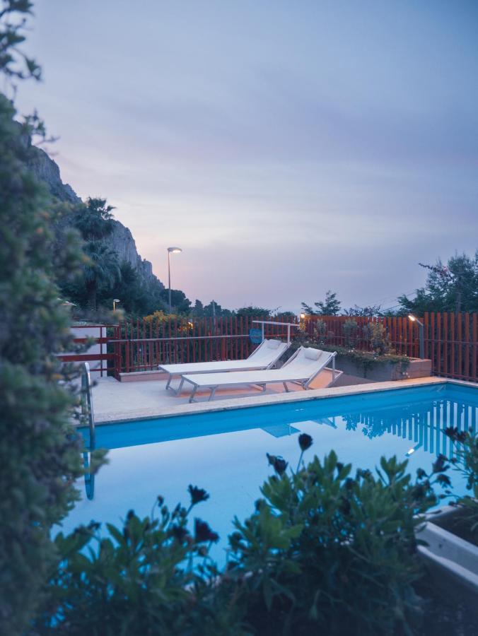 Sea Apartment & Pool 2 Palermo Eksteriør billede